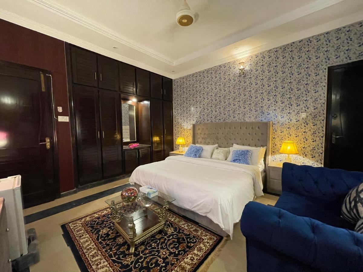 Shelton Mellton Lodges Rawalpindi Bagian luar foto