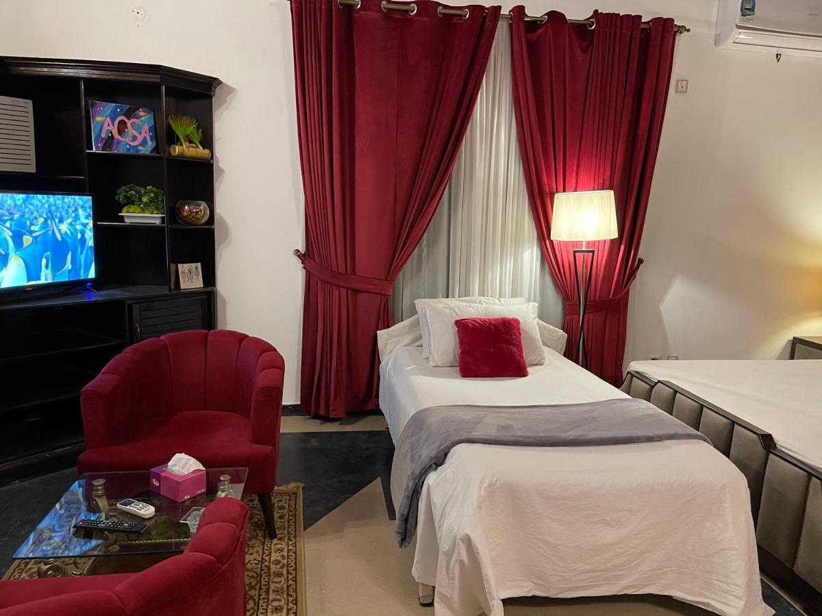 Shelton Mellton Lodges Rawalpindi Bagian luar foto