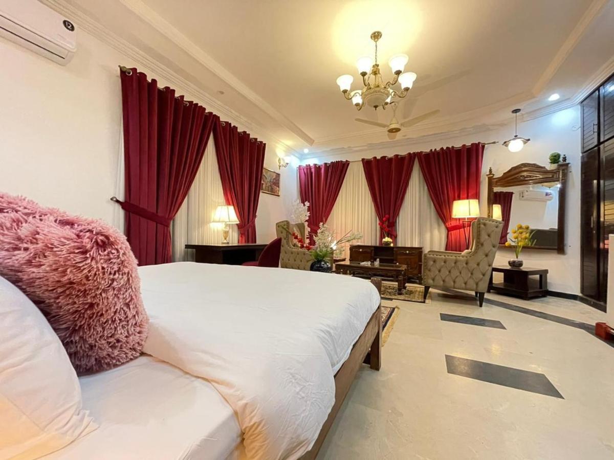 Shelton Mellton Lodges Rawalpindi Bagian luar foto