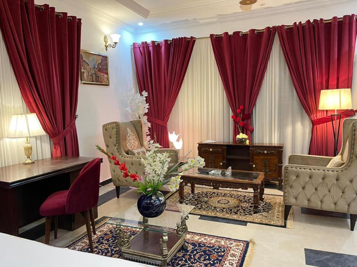 Shelton Mellton Lodges Rawalpindi Bagian luar foto